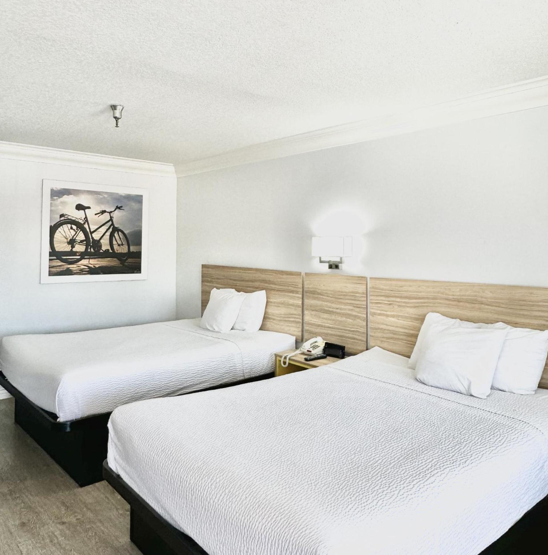 Days Inn By Wyndham Near City Of Hope Duarte Zewnętrze zdjęcie