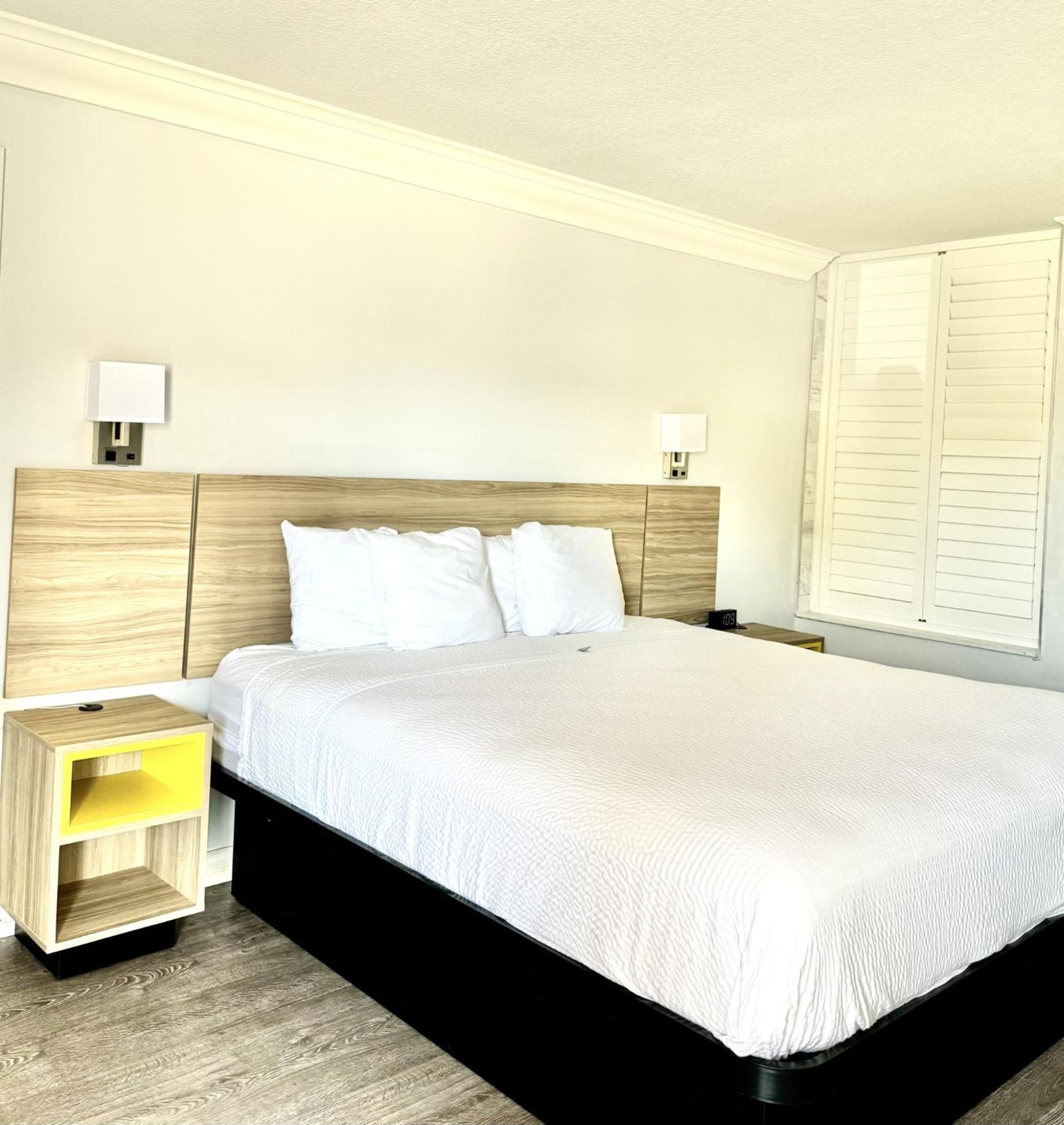 Days Inn By Wyndham Near City Of Hope Duarte Zewnętrze zdjęcie